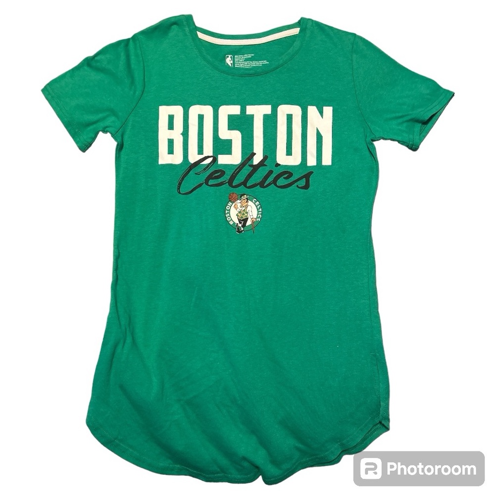 NBA Boston Celtics Women’s Dolman Shirt Sleeve T Shirt size Small